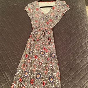Boden size 6 floral Jersey knit wraparound dress.